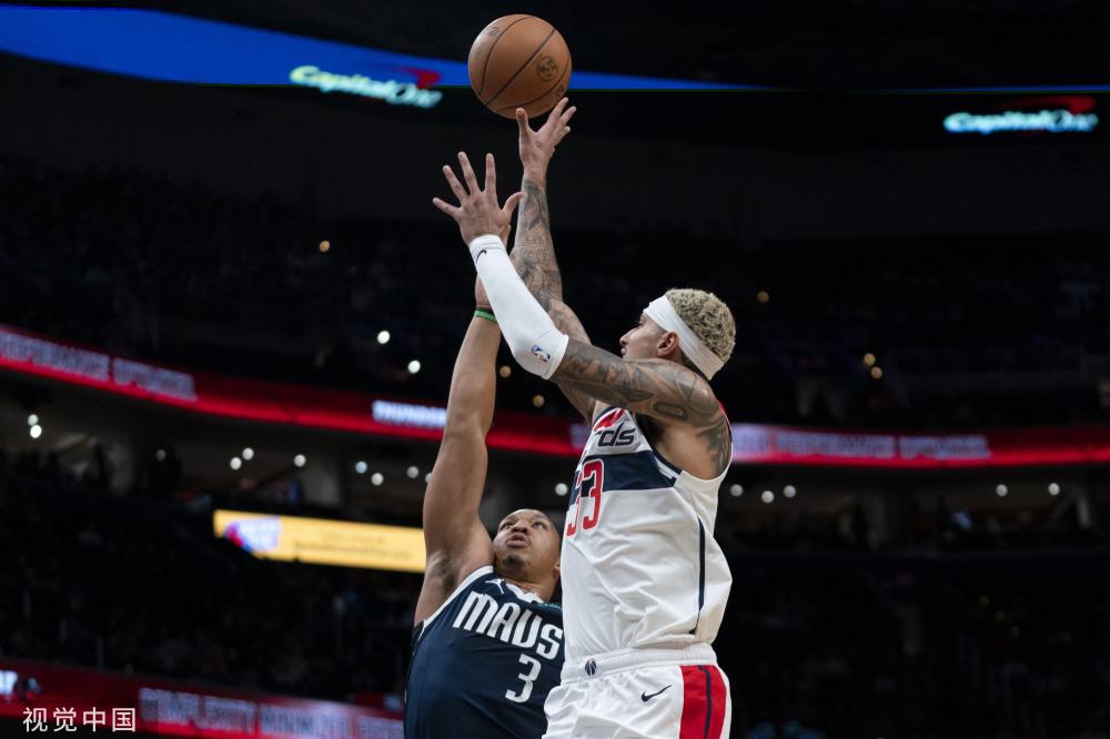 战与机遇并 战与机遇并